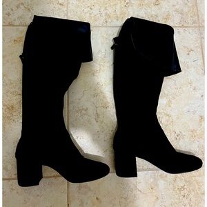 MINT CONDITION..LIKE NEW..COLE HAAN OTK SUEDE/LEATHER BOOTS.